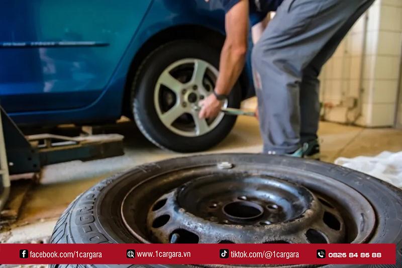 Tìm nơi vá vỏ ô tô gần nhất giúp xử lý kịp thời