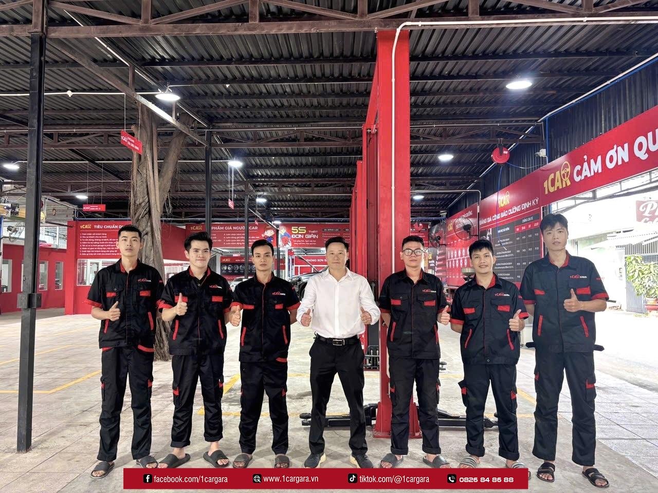 Đội ngũ kỹ thuật 1CAR GARA chuyên nghiệp