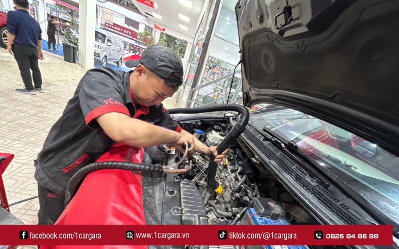 bảo dưỡng hệ thống điều hòa ô tô