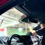 Vệ sinh nội thất định kỳ giúp xe sạch, bảo vệ sức khỏe