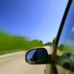 Gương chiếu hậu ô tô giúp bạn lái xe an toàn hơn mỗi ngày