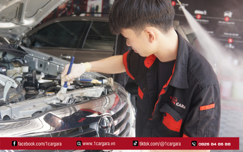 Vệ sinh nội thất ô tô HCM chuyên nghiệp, sạch sâu, an tâm tại 1CAR GARA