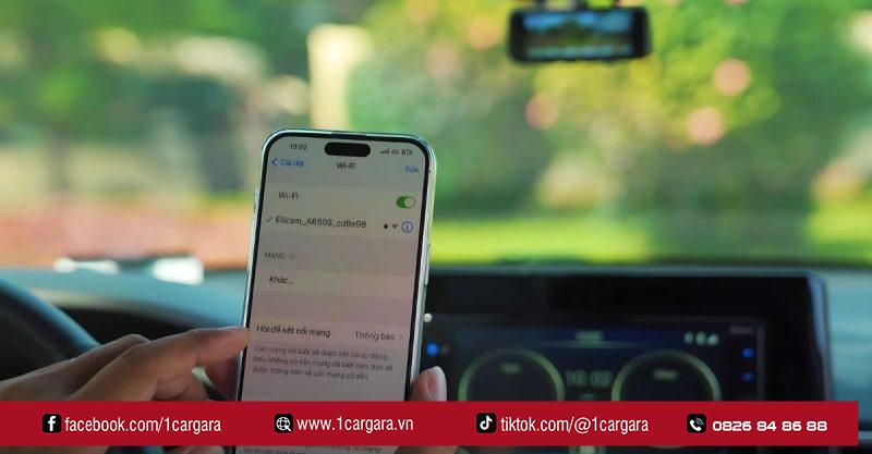Camera hành trình kết nối điện thoại giúp tài xế quản lý xe thông minh