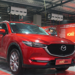 Máy rửa xe giúp giữ vẻ ngoài xe luôn sạch và sang trọng