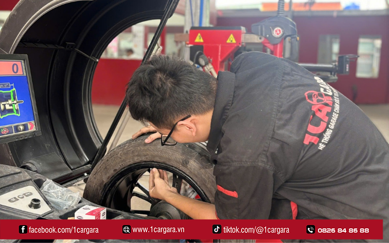 Bơm căng lốp quá mức dễ gây nổ và hao mòn