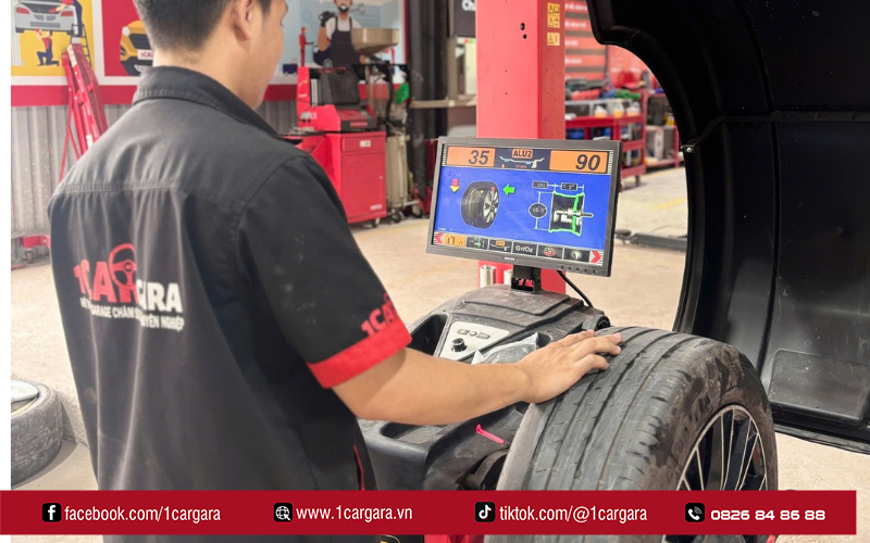 Săm lốp căng quá mức dễ gây mòn và nổ lốp