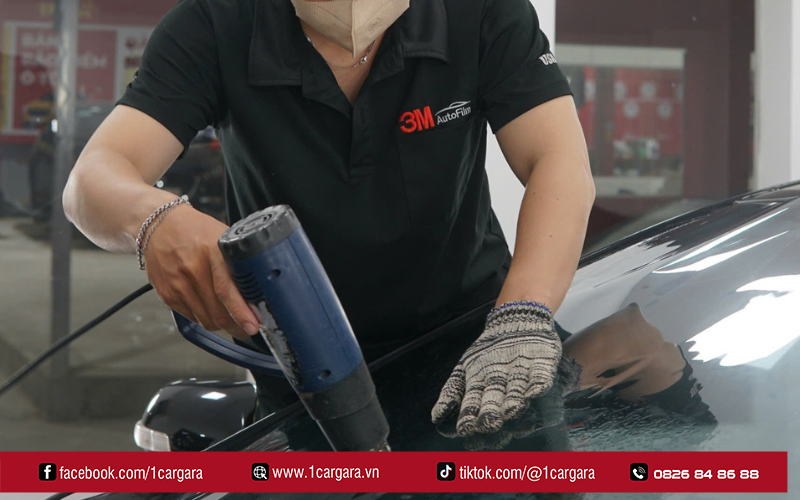 Tham khảo ngay báo giá dán phim cách nhiệt ô tô mới nhất