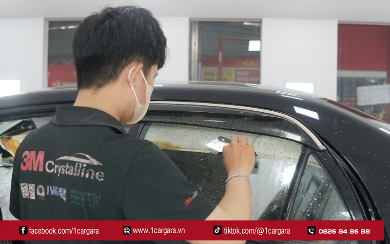 Báo giá dán phim cách nhiệt ô tô để chọn loại tốt