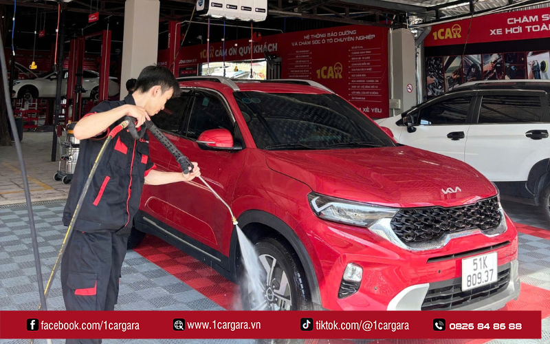 Rửa xe truyền thống tiết kiệm chi phí nhưng tốn thời gian
