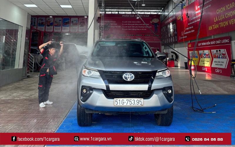 Chọn tiệm rửa xe uy tín qua đánh giá từ khách hàng