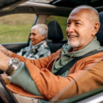 Người già lái xe B2 cần khám sức khỏe, gia hạn đúng luật