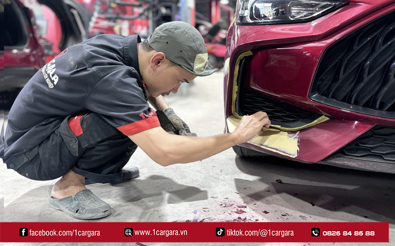 Sơn dặm ô tô giúp khắc phục trầy xước, làm xe như mới