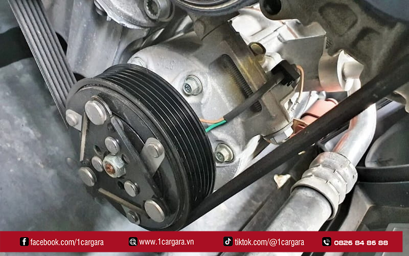 Lốc điều hòa ô tô là bộ phận nén khí, tạo làm mát