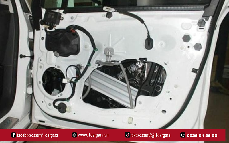 Dịch vụ sửa cửa xe ô tô uy tín, nhanh chóng, tiện lợi