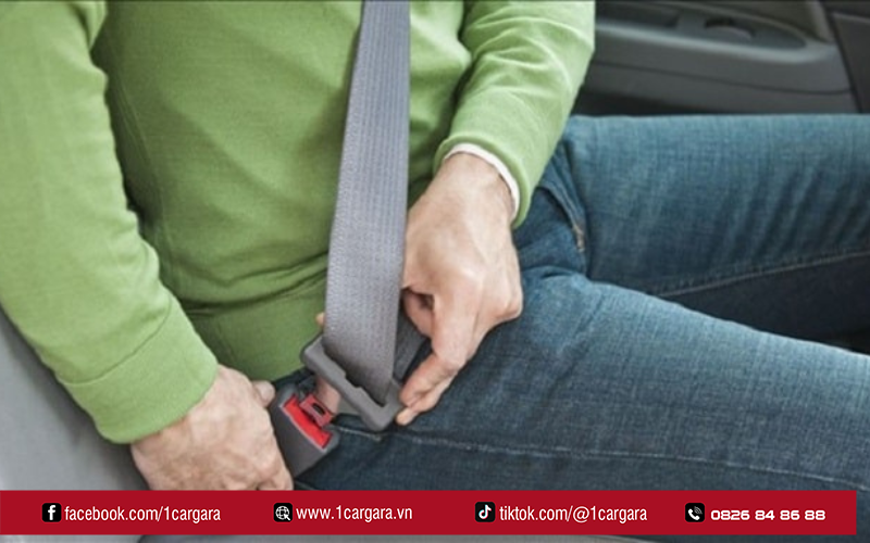 Liên hệ sửa dây an toàn ô tô hôm nay để lái xe an toàn