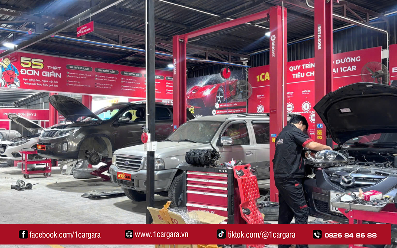 Nên gọi dịch vụ hỗ trợ chuyên nghiệp khi xe gặp sự cố phức tạp.