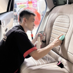 Rửa xe, dọn nội thất ô tô giúp xe luôn mới và bền đẹp