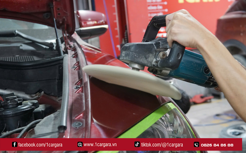 Bảng giá đánh bóng xe tại 1CAR GARA luôn rõ ràng, minh bạch.