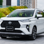 Toyota 7 chỗ cũ rộng rãi, tiện nghi, phù hợp gia đình