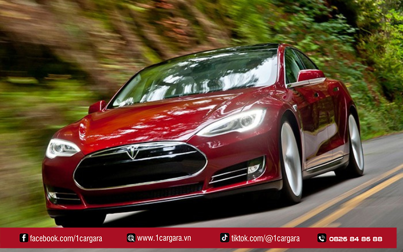 Tesla do Martin Eberhard và Marc Tarpenning sáng lập năm 2003