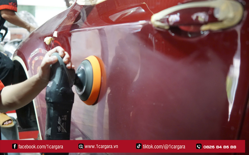 Hướng dẫn đánh bóng kính ô tô chuẩn kỹ thuật, an toàn