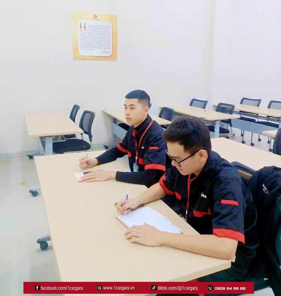đội ngũ 1car học tập
