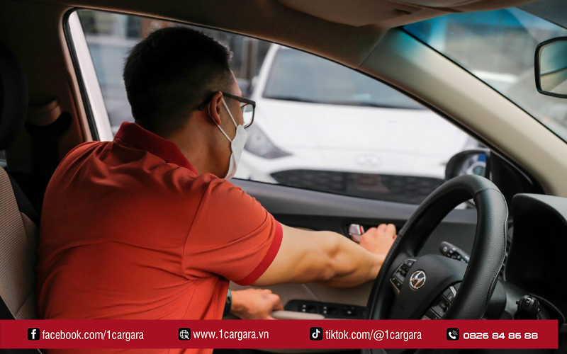 Dùng chìa khóa thông minh giúp tránh quên chìa xe ô tô