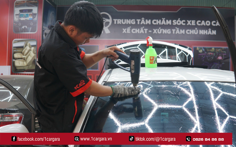 Kiểm tra, vệ sinh, bơm keo, sấy khô, hoàn thiện kính