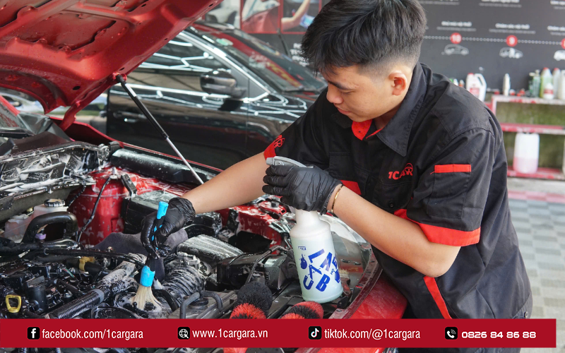 Chổi chuyên dụng làm sạch sâu, tránh trầy xước nội thất