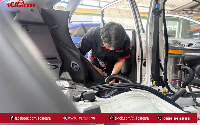 Dịch vụ chất lượng giúp khoang xe sạch đẹp và bền lâu