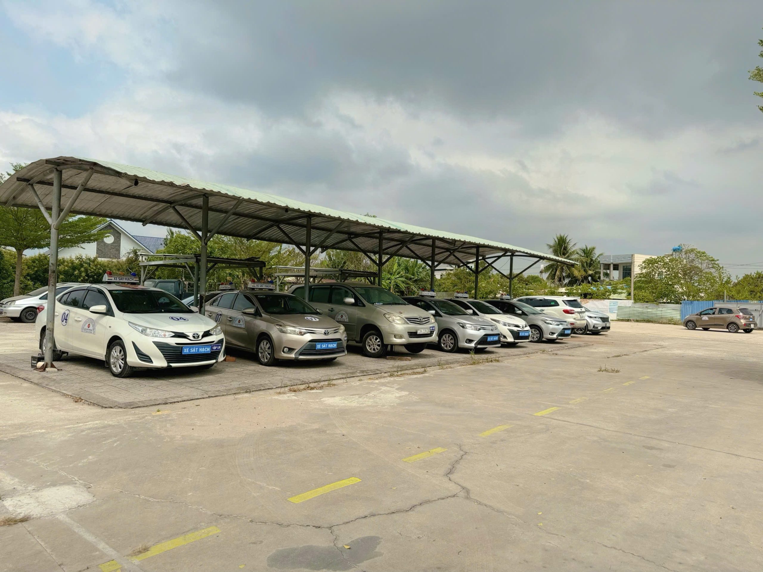 Dàn xe tập lái thực tế