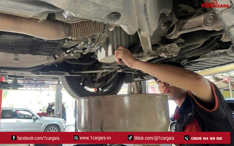 1CAR GARA Thủ Đức thay nhớt chính hãng, nhanh chóng, chuẩn kỹ thuật