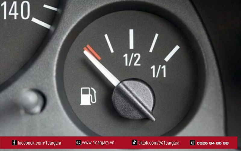 1CAR GARA kiểm tra nhanh, xử lý lỗi báo xăng chính xác