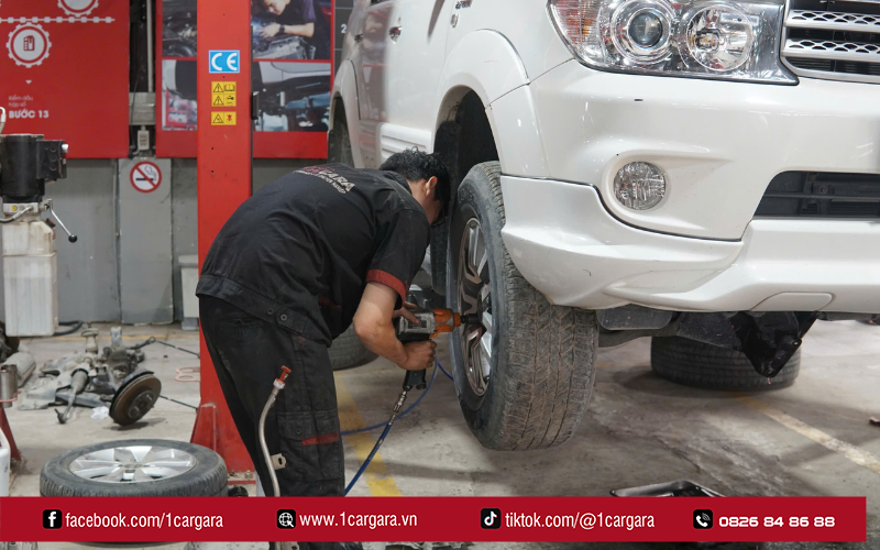 Nắm rõ bảng giá giúp chủ xe chọn lốp phù hợp hơn