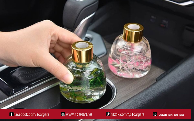 Nước hoa taplo kém chất lượng có thể gây mùi khó chịu