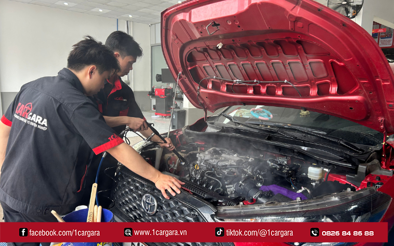Vệ sinh khoang máy tại Biên Hòa giúp bảo vệ động cơ và chống chuột cắn phá