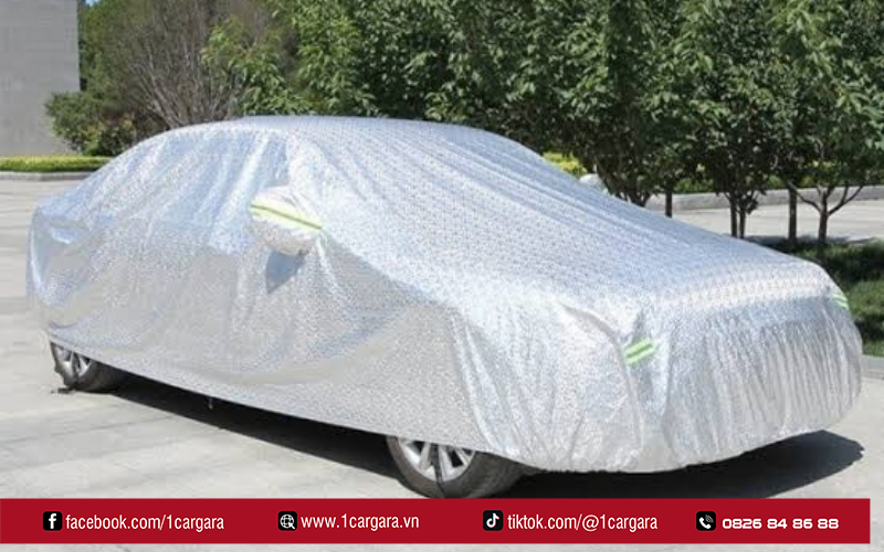 Bạt phủ Innova 7 chỗ thường gồm nhiều lớp chống nắng, chống nước