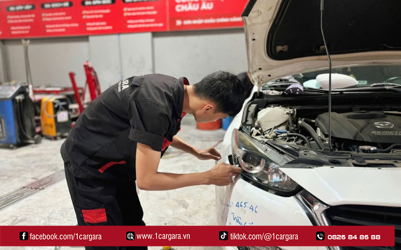Gara hỗ trợ cứu hộ, thay lốp, kích bình và sửa chữa tận nơi