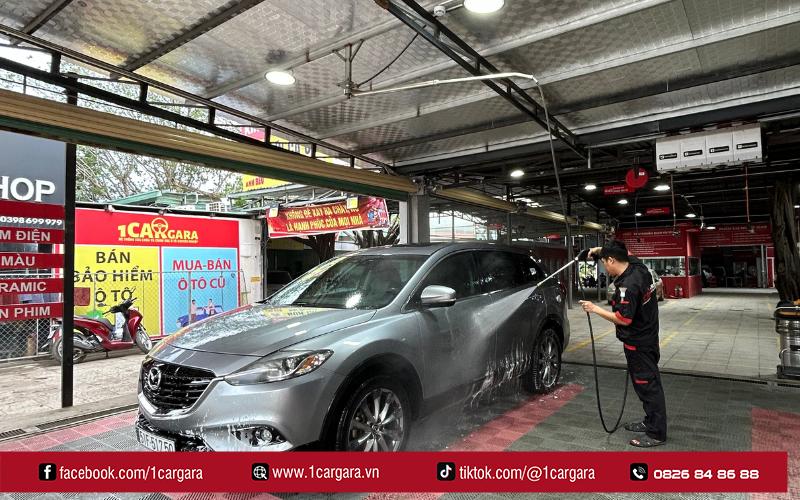 1CAR GARA cung cấp dịch vụ rửa xe chuyên nghiệp, giá cả minh bạch