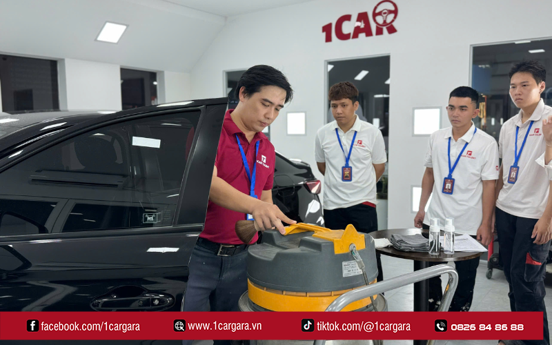 Học phí chăm sóc xe tại 1CAR GARA từ 8 đến 25 triệu đồng