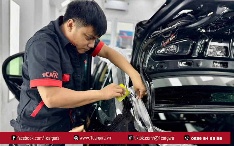 1CAR GARA cung cấp phim chất lượng, trong suốt và không cản sóng