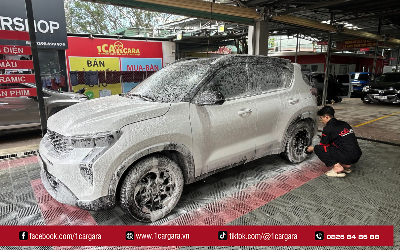 1CAR GARA mở cửa 8:00–23:00 hằng ngày, kể cả cuối tuần