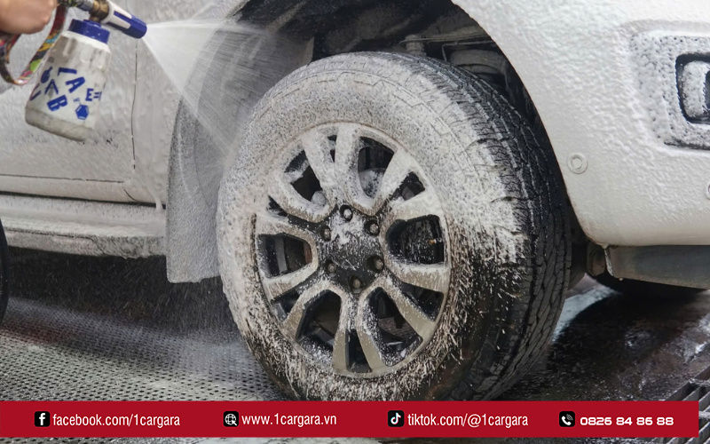Rửa xe định kỳ giúp ngăn ngừa ăn mòn, giữ xe bền đẹp và an toàn hơn